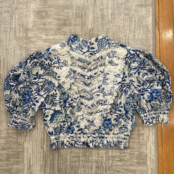 HEMANT & NANDITA Tops - Hemant & Nandita crop top.